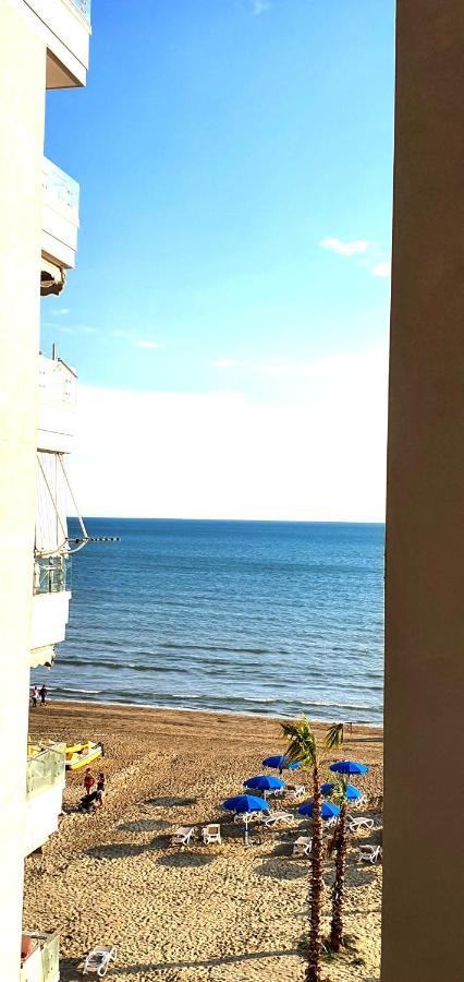 Sea & Sun Apartment Durres Bagian luar foto